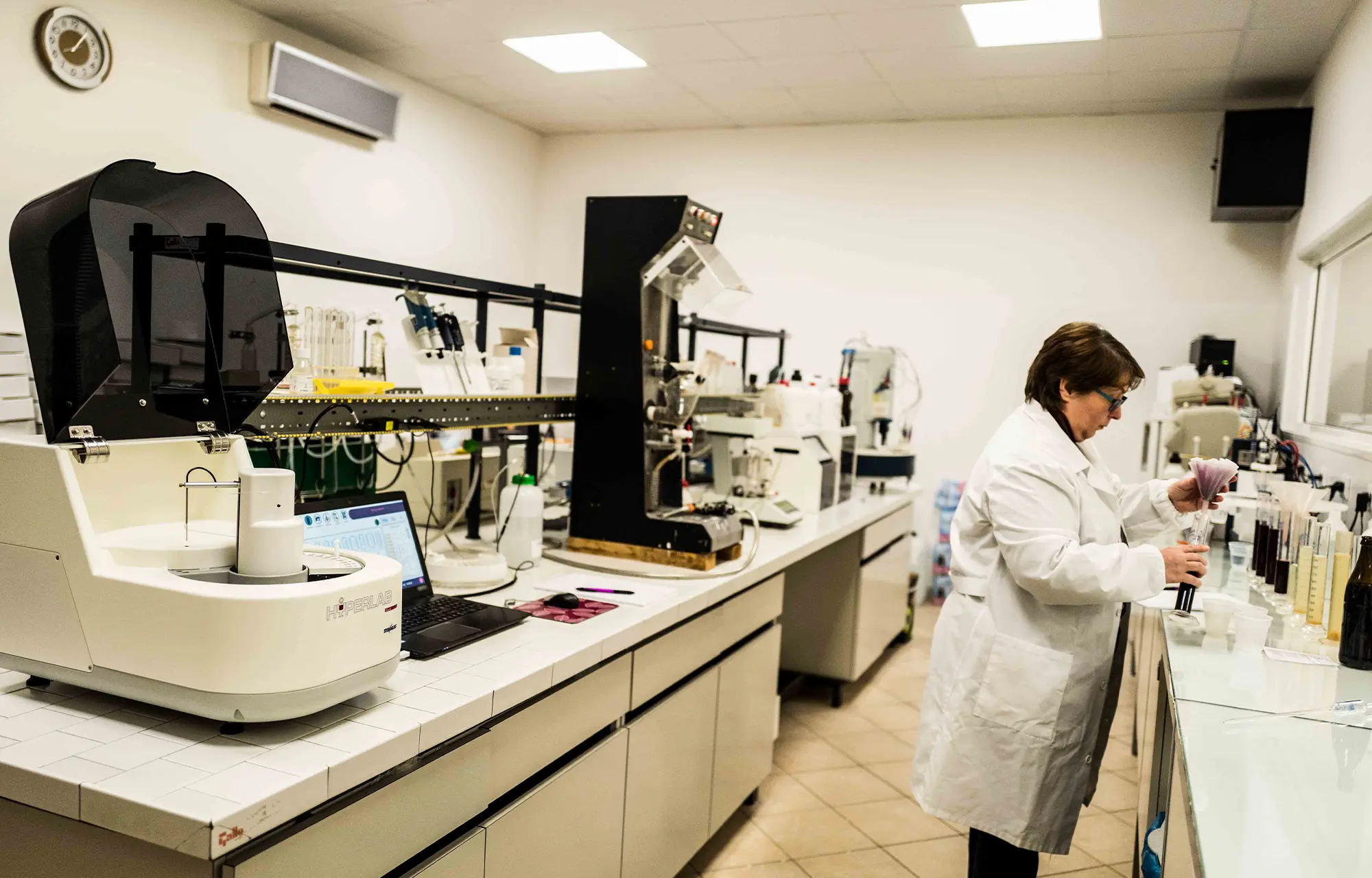 Laboratorio enologico